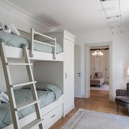 Apt24 - Luxury Lakefront Onassis Βίλα Σιρμιόνε