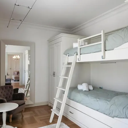 Βίλα Apt24 - Luxury Lakefront Onassis Σιρμιόνε