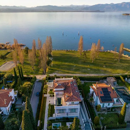 Apt24 - Luxury Lakefront Onassis * Sirmione