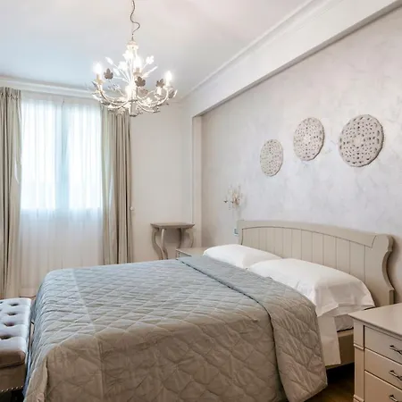 Villa Apt24 - Luxury Lakefront Onassis Sirmione
