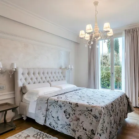 Villa Apt24 - Luxury Lakefront Onassis *