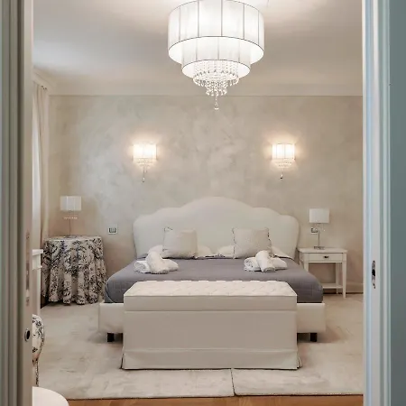Apt24 - Luxury Lakefront Onassis Sirmione
