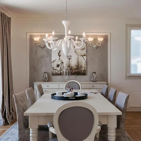 Apt24 - Luxury Lakefront Onassis